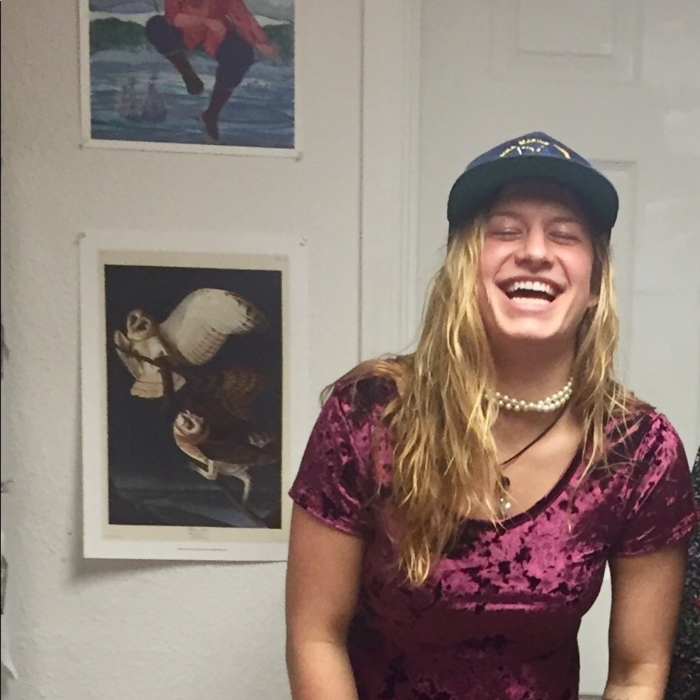 Meet your Posher, Hailey